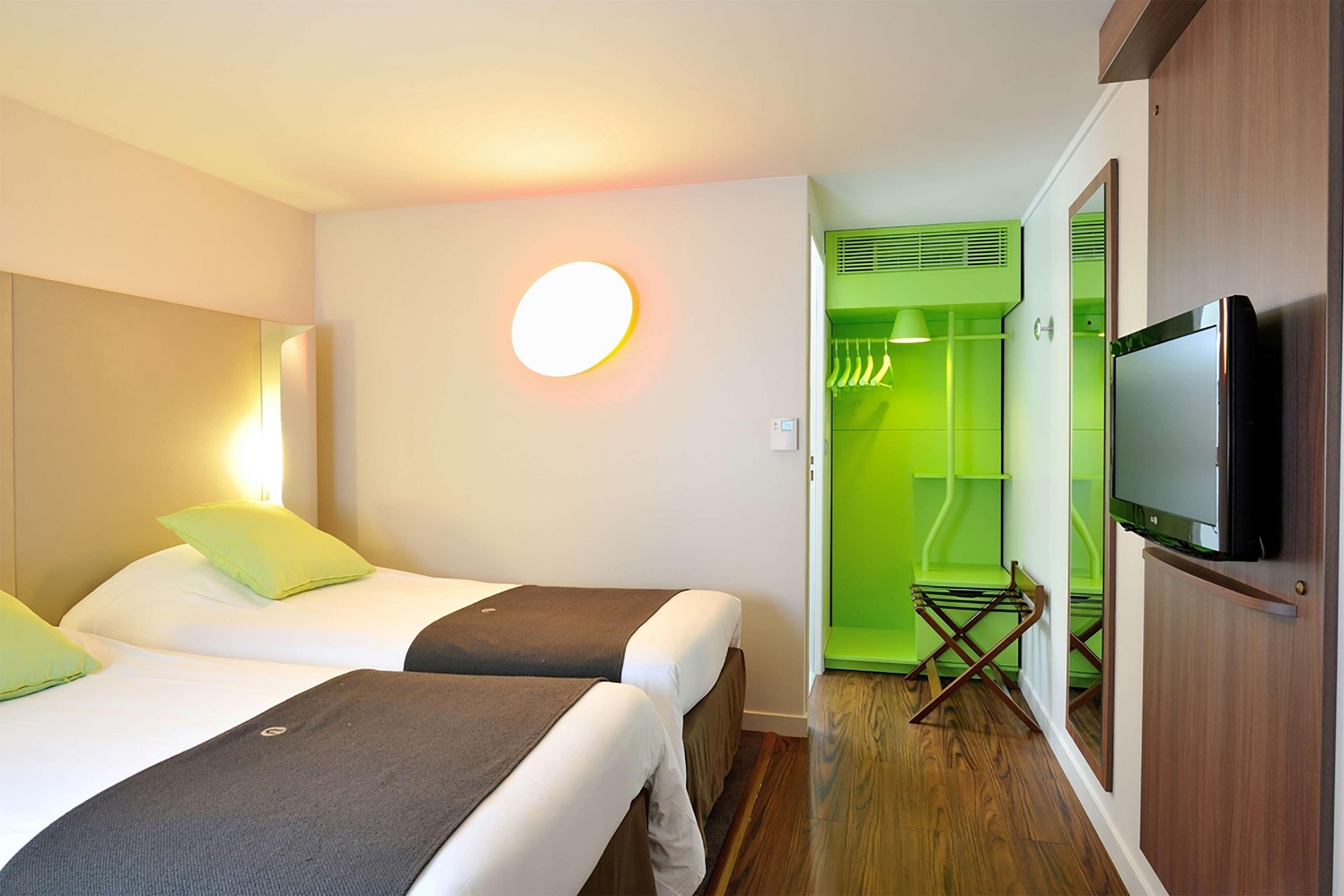 B&B Hotel Roissy - Saint Witz Ex-Campanile Roissy - Saint Witz Экстерьер фото